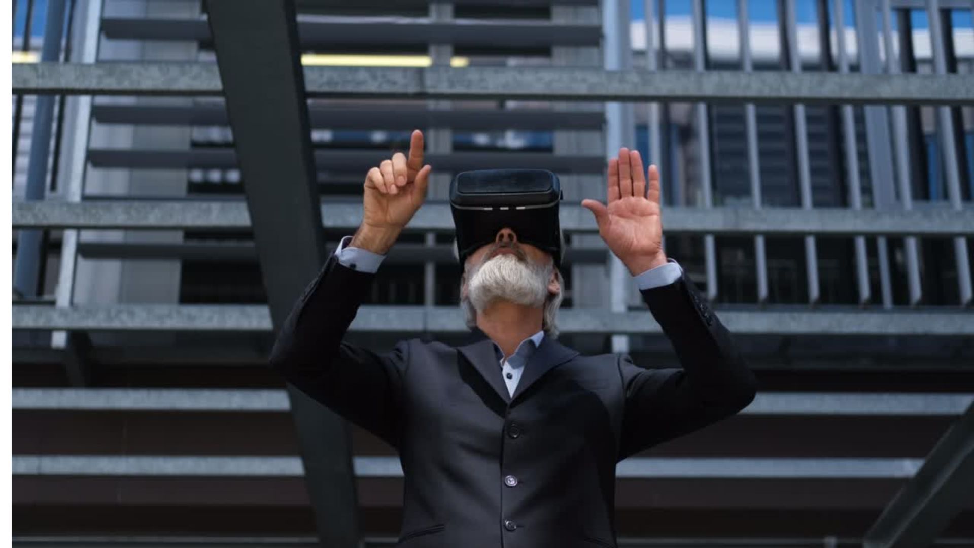 Virtual Reality (VR) Design Exploration