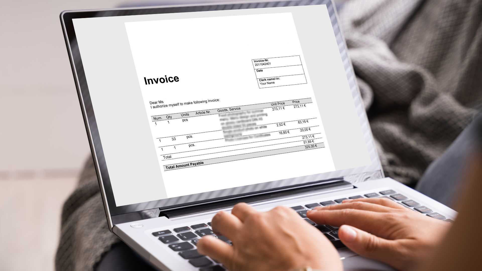 Proforma Invoice: A Transparent, Customizable Approach